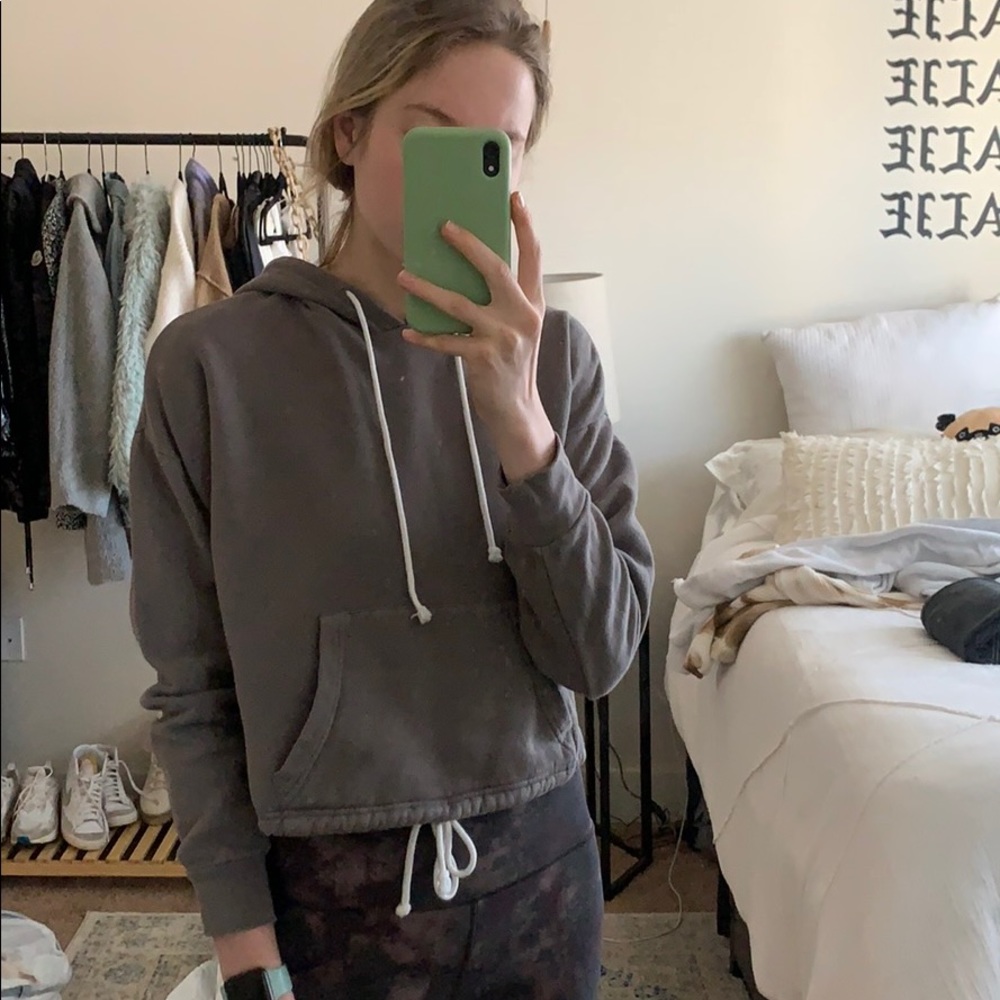 Cropped drawstring hoodie